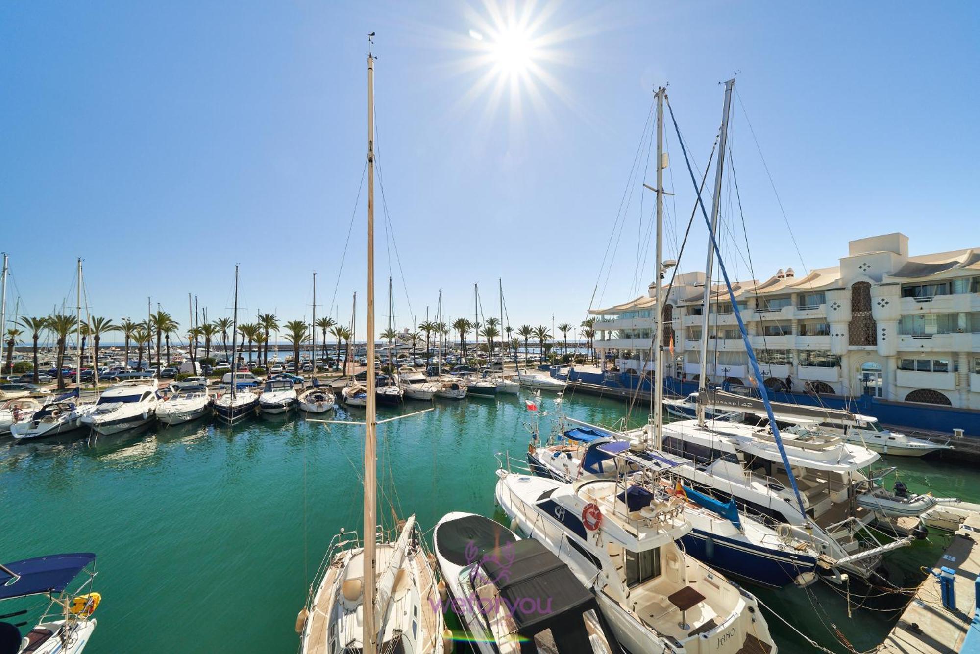Weforyou Isla De Poniente 2 Bedrooms And Parking 贝纳尔马德纳 外观 照片