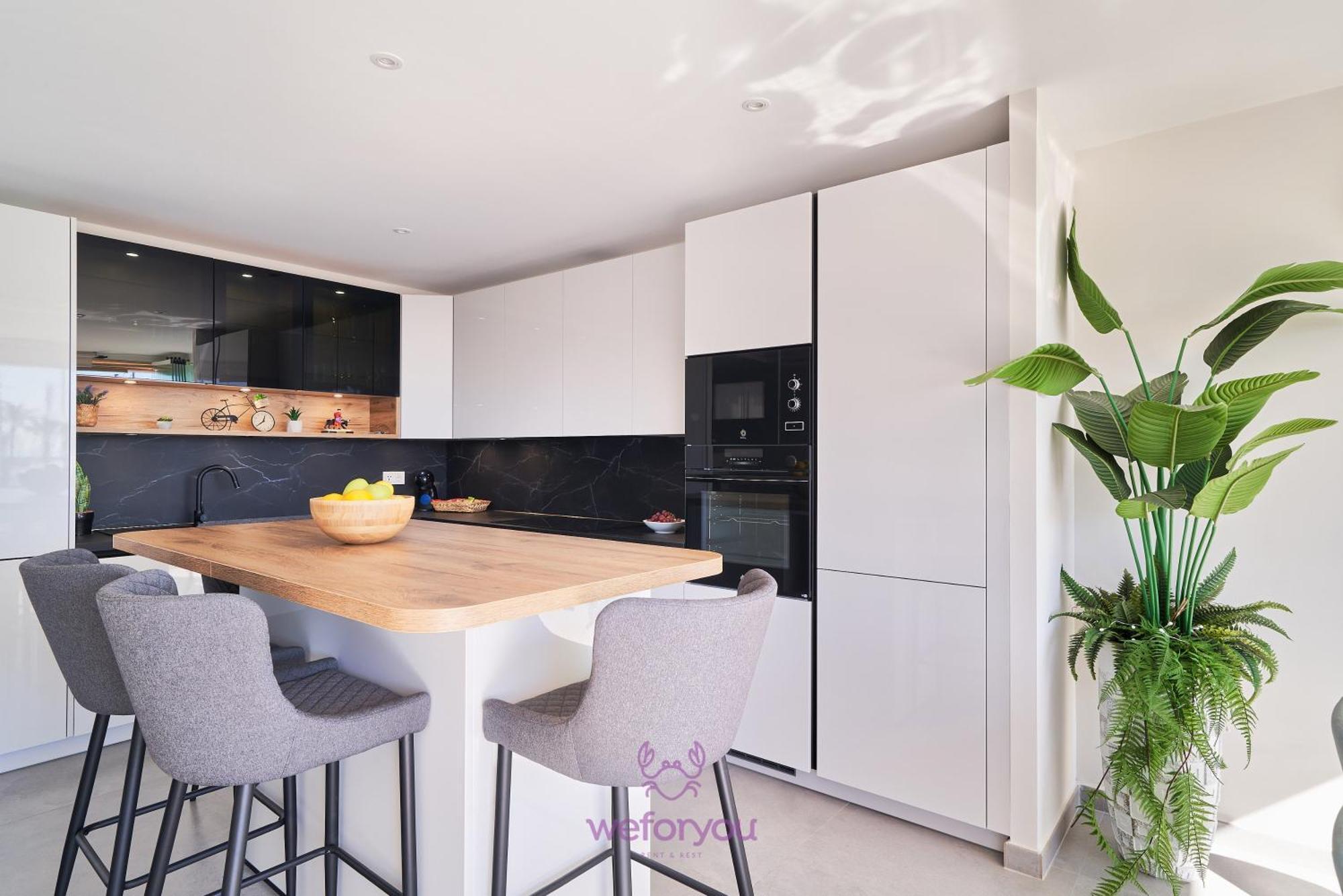 Weforyou Isla De Poniente 2 Bedrooms And Parking 贝纳尔马德纳 外观 照片