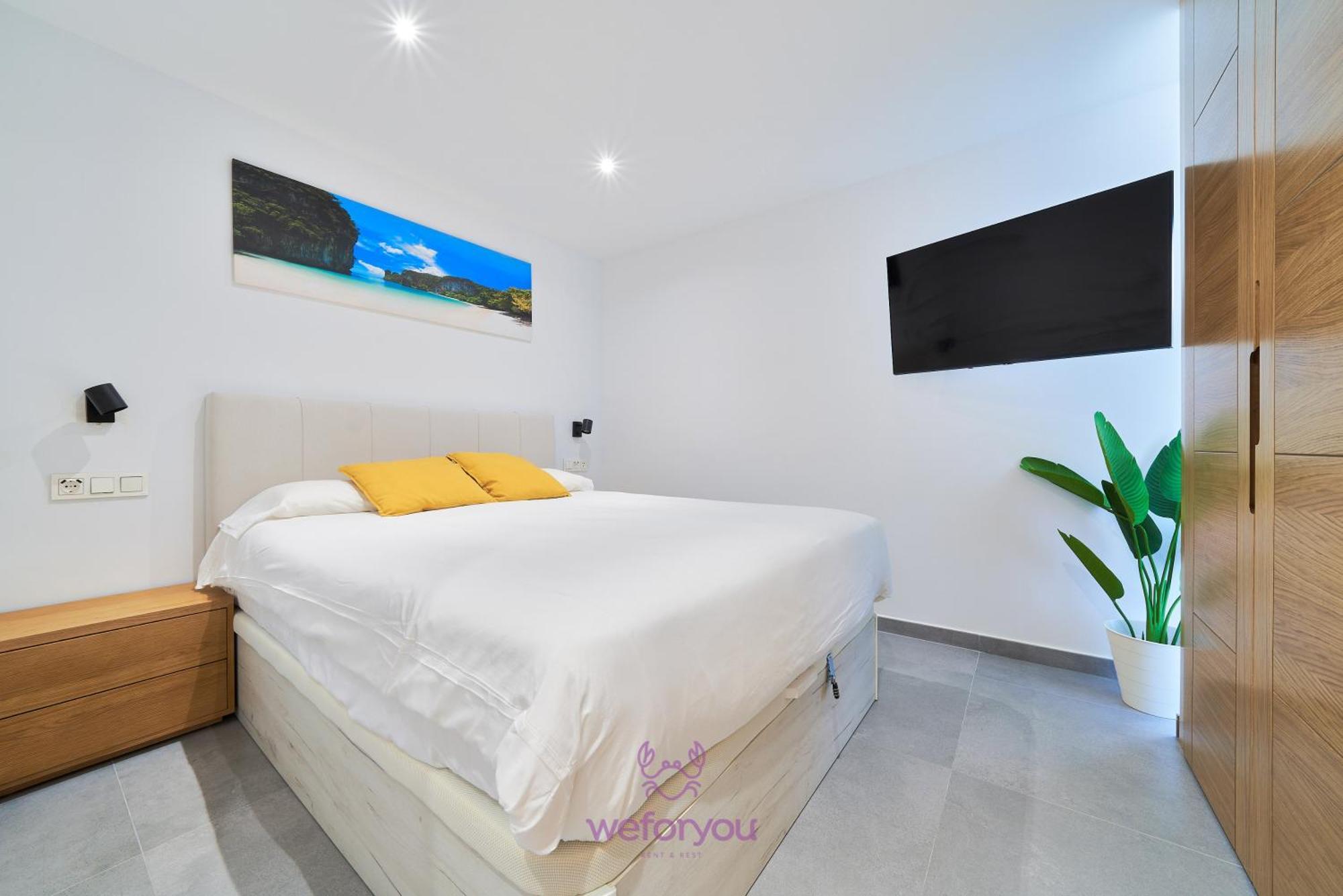 Weforyou Isla De Poniente 2 Bedrooms And Parking 贝纳尔马德纳 外观 照片