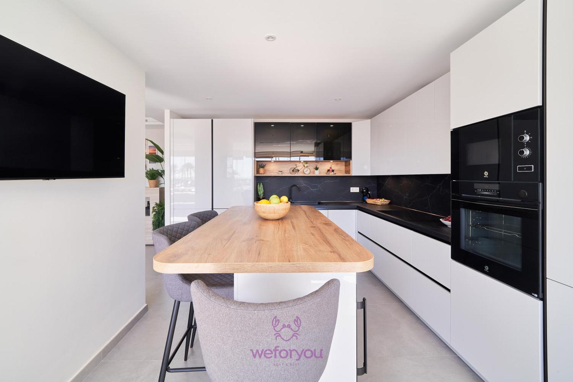 Weforyou Isla De Poniente 2 Bedrooms And Parking 贝纳尔马德纳 外观 照片