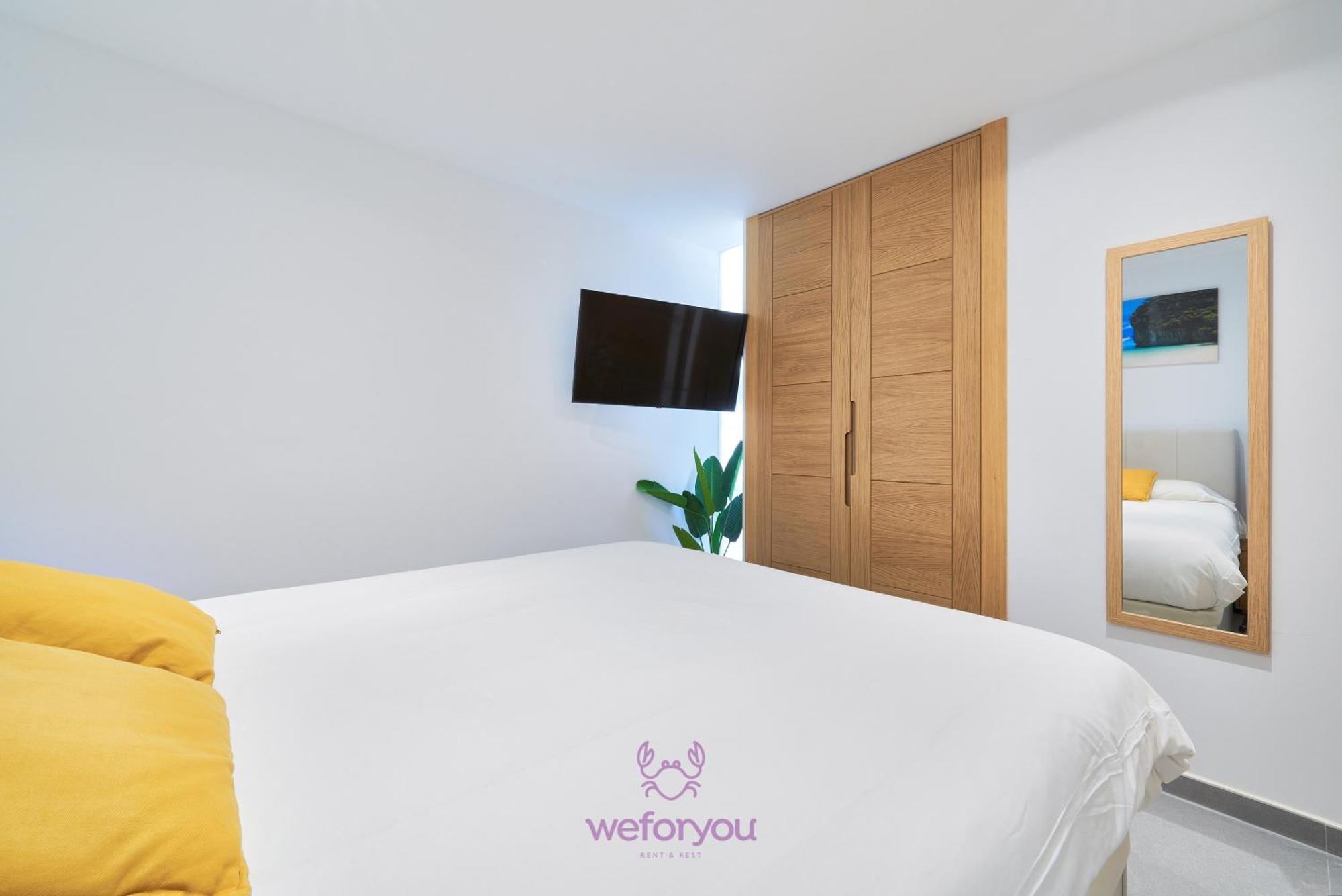 Weforyou Isla De Poniente 2 Bedrooms And Parking 贝纳尔马德纳 外观 照片